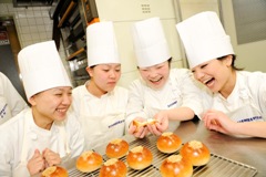 東京多摩調理製菓専門学校 (学校法人井上学園)