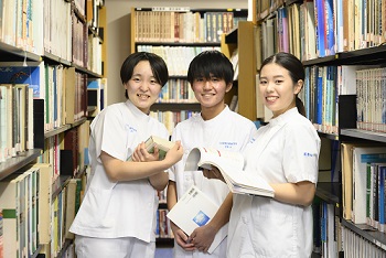 日本健康医療専門学校 の特長 2
