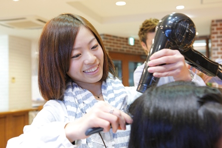 ヴェールルージュ美容専門学校 【オープンキャンパス・体験入学】☆シャンプー&セット☆