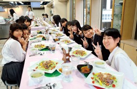 武蔵野栄養専門学校 【体験入学】☆夏野菜をおいしくとろう!~