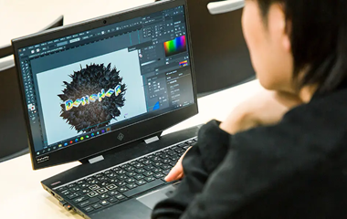 専門学校日本デザイナー学院 【推しの魅力どう伝える?】SNSで広告デザイン講座