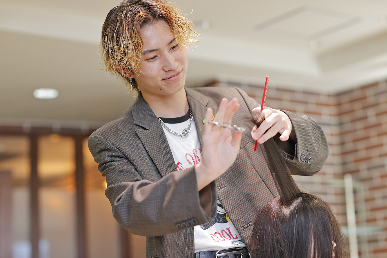 ヴェールルージュ美容専門学校 カットスペシャル