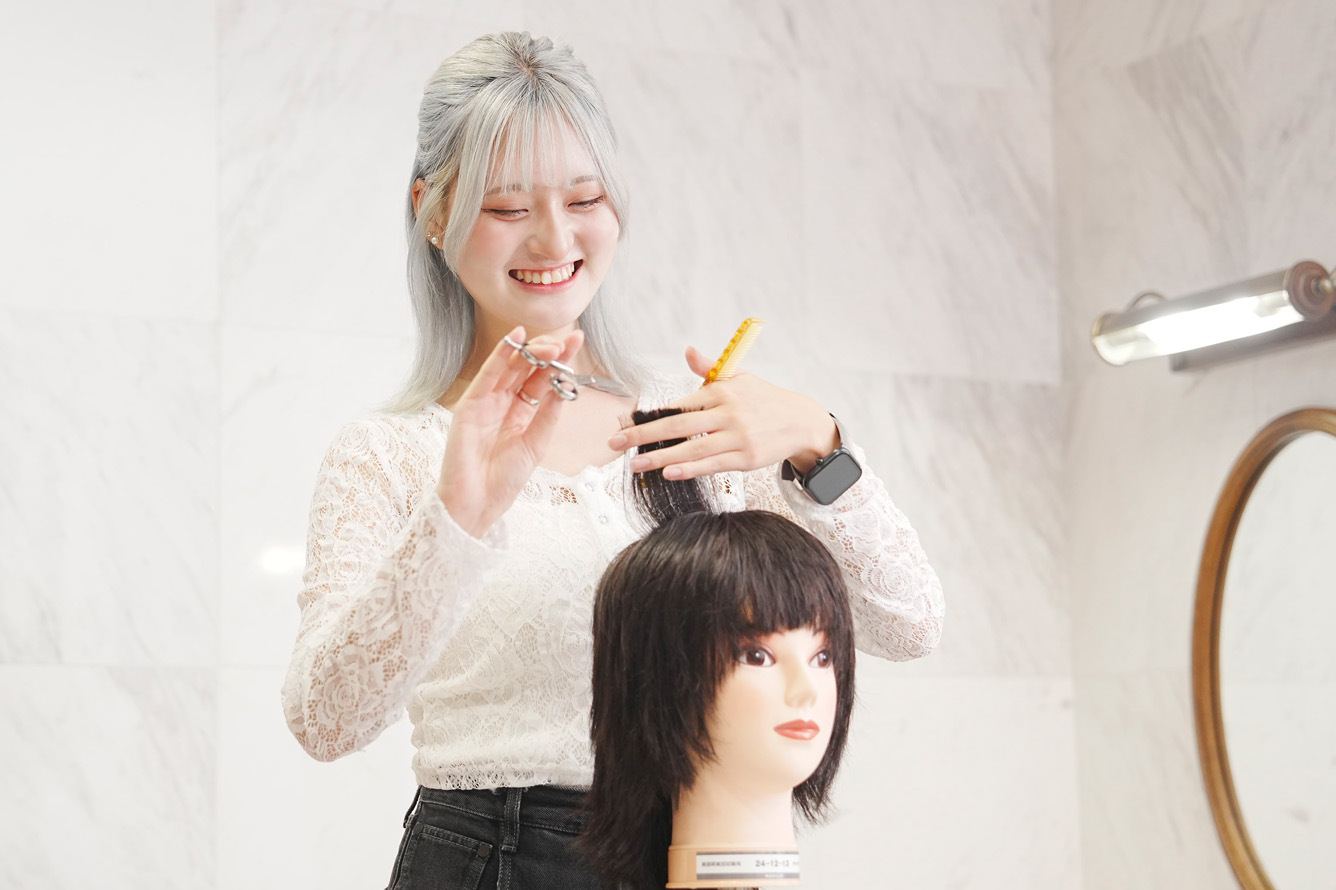 ヴェールルージュ美容専門学校 カットスペシャル