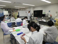 人間総合科学大学大学院人間総合科学研究科[通信教育課程] の特長 1