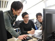 専門学校東京テクニカルカレッジ 情報処理科 (学生作品を体験&プログラム作成)