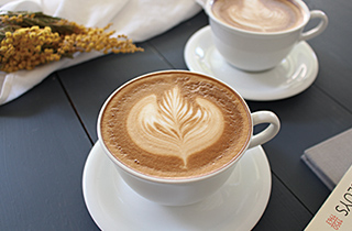 専門学校ビジョナリーアーツ To go Latte!