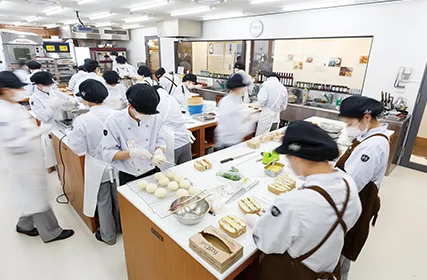 専門学校ビジョナリーアーツ 学校まるごと見学ツアー (フードクリエイト学科)【学校説明会付き】【初めてご来校の方におすすめ!】