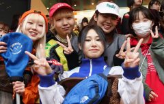 専門学校武蔵野ファッションカレッジ ファッションショーの裏側を見学しよう!