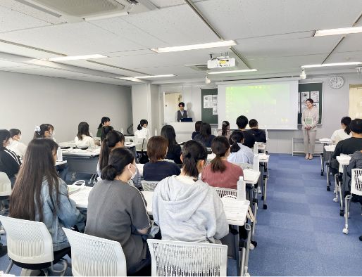 武蔵野栄養専門学校 【オンライン型】夕方からの個別見学会