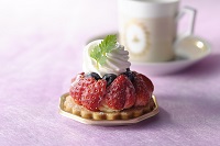 日本菓子専門学校 【洋菓子コース】 季節のフルーツのタルトレット