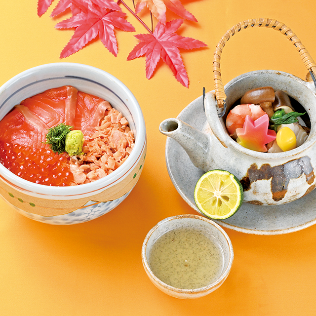 織田調理師専門学校 サーモンとイクラの親子丼&土瓶蒸し
