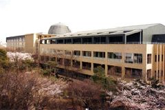 獨協大学